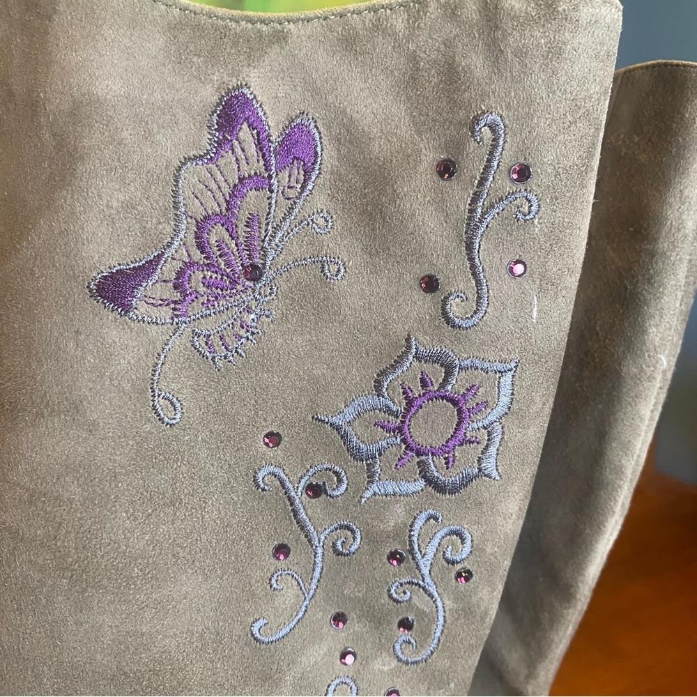 Donald J Pliner gray suede tall boots wedge heel purple butterfly embroidery 8.5 - Picture 9 of 17